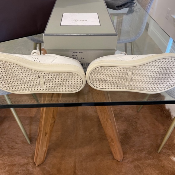 Tom Ford Men’s Off-White Warwick Sneakers - Picture 6 of 8